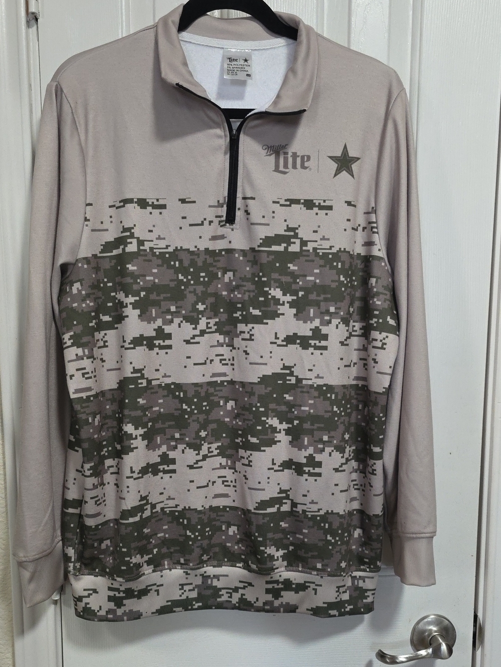 Miller LITE Men's Beige Digital Camo Quarter-Zip Pullover Size L